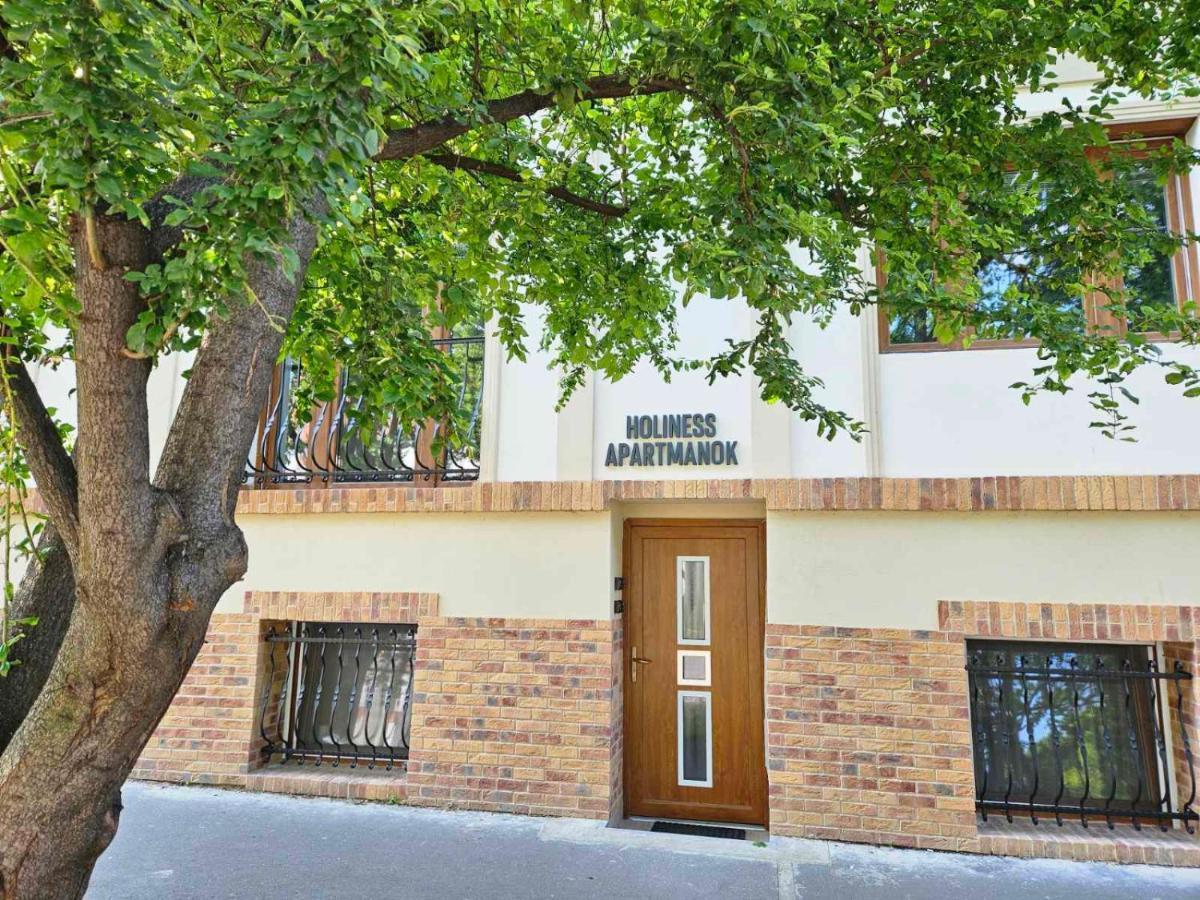 Holiness Apartmanok Σέγκεντ Εξωτερικό φωτογραφία
