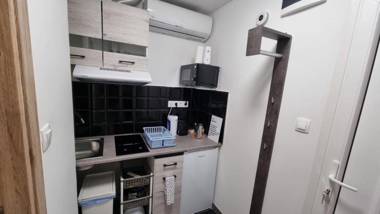 Holiness Apartmanok Σέγκεντ Εξωτερικό φωτογραφία