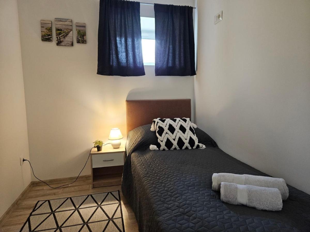 Holiness Apartmanok Σέγκεντ Εξωτερικό φωτογραφία