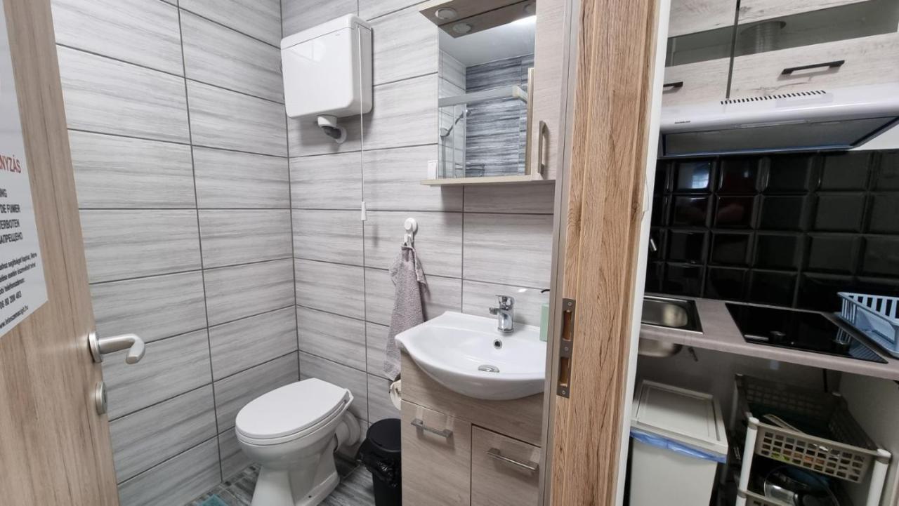 Holiness Apartmanok Σέγκεντ Εξωτερικό φωτογραφία