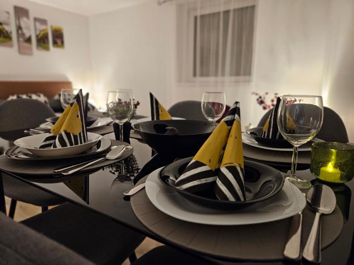Holiness Apartmanok Σέγκεντ Εξωτερικό φωτογραφία
