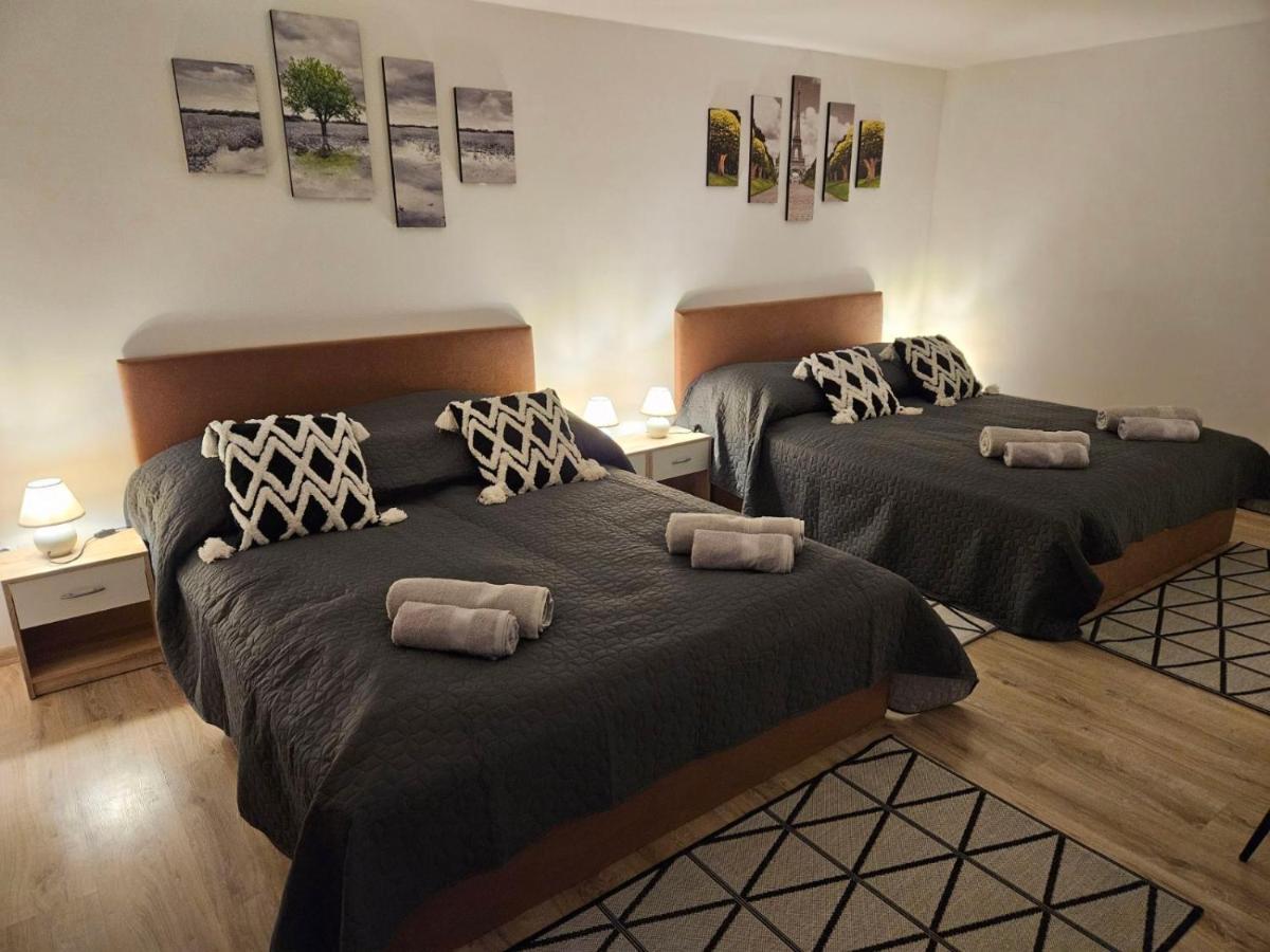 Holiness Apartmanok Σέγκεντ Εξωτερικό φωτογραφία