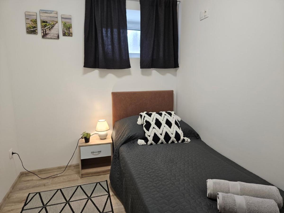 Holiness Apartmanok Σέγκεντ Εξωτερικό φωτογραφία